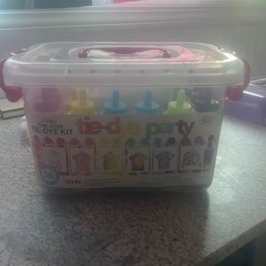Tie dye kit, never used
